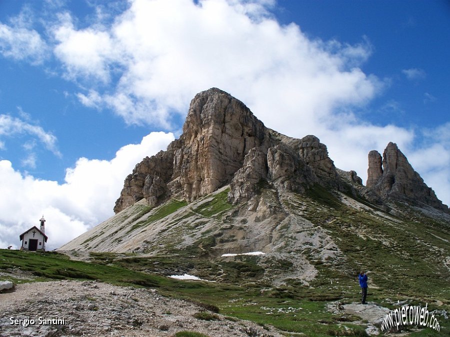 14 In secondo piano la Torre di Toblin.JPG